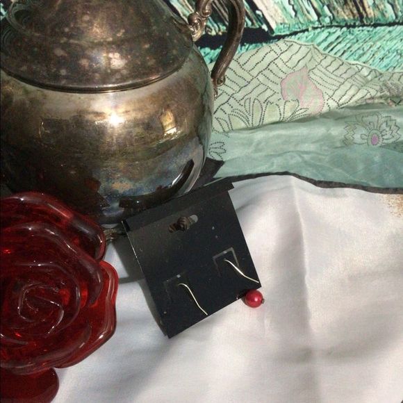 Vintage Wire Pierced Earring Small Red Dangle Earrings Round Bead - Picture 7 of 9